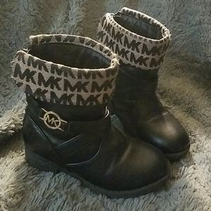 Toddler girls Michael Kors boots size 8